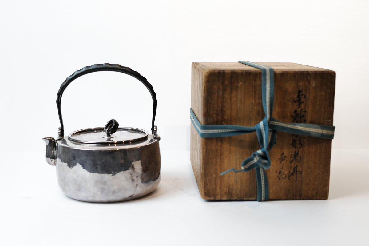 Kitamura Shizuka Silver Tea Kettle 【北村静香制纯银汤沸】 – Sunzen Kitamura Shizuka Silver Tea Kettle 【北村静香制纯银汤沸】 – Sunzen