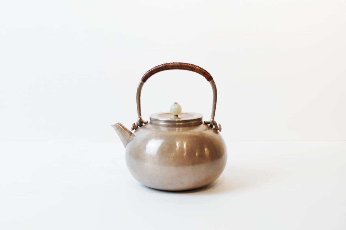 Dragon Spring Lifted Handle Silver Tea Kettle (SUNZEN X KUANSHAN