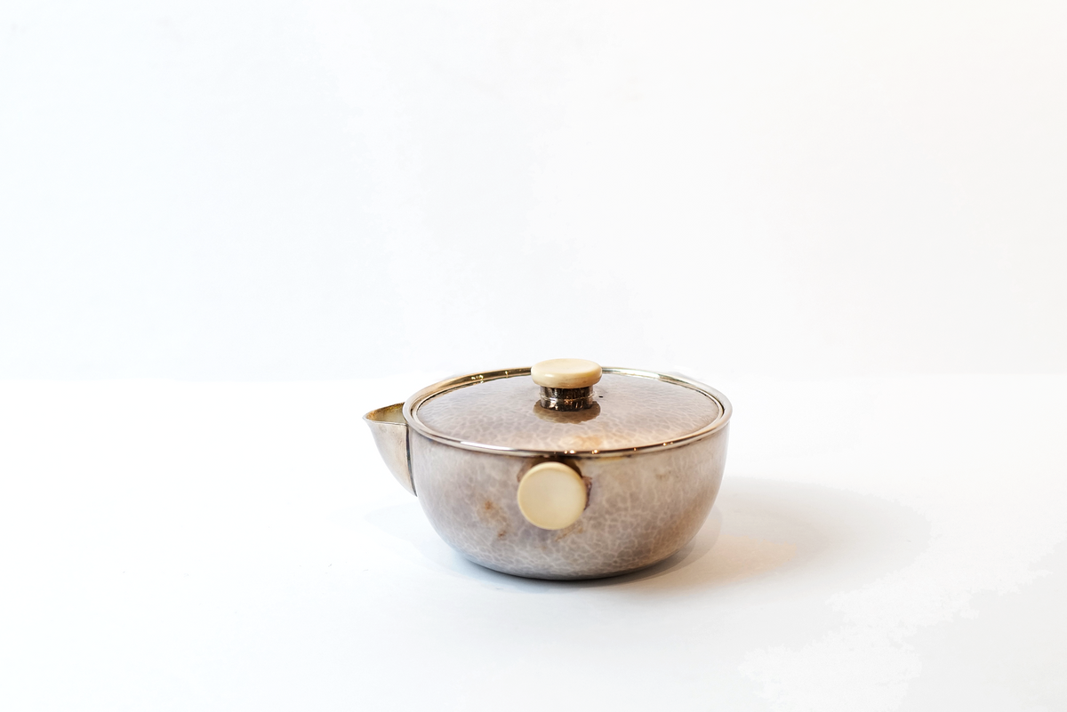 Jade Dew Lidded Tea Cup【宽山堂玉露盖碗】 – Sunzen Art Gallery