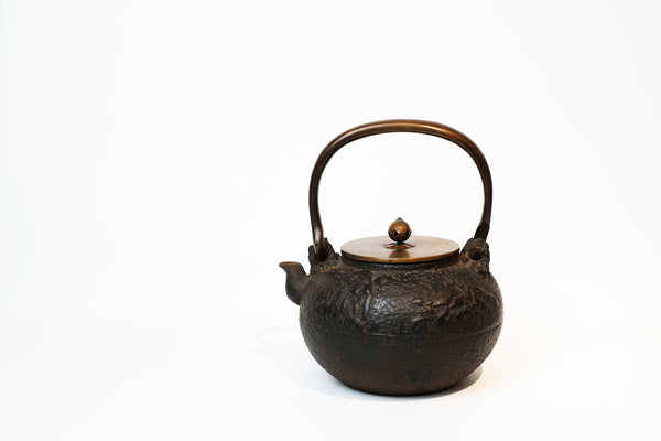 Kibundo Iron Kettle Pot with Landscape Painting Pattern【龟