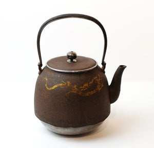 Edo Period Bronze Covered Silver Kettle with Dragon Pattern【铁打出·云龙镶嵌 】