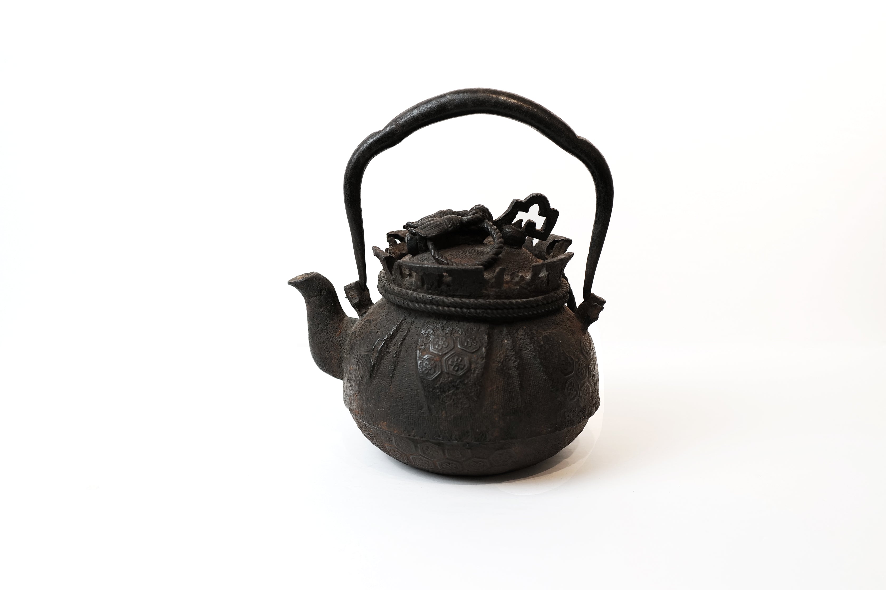 “The God of Darkness” Iron Kettle in the Shape of Treasure Bag【大黑天宝袋（大) 】