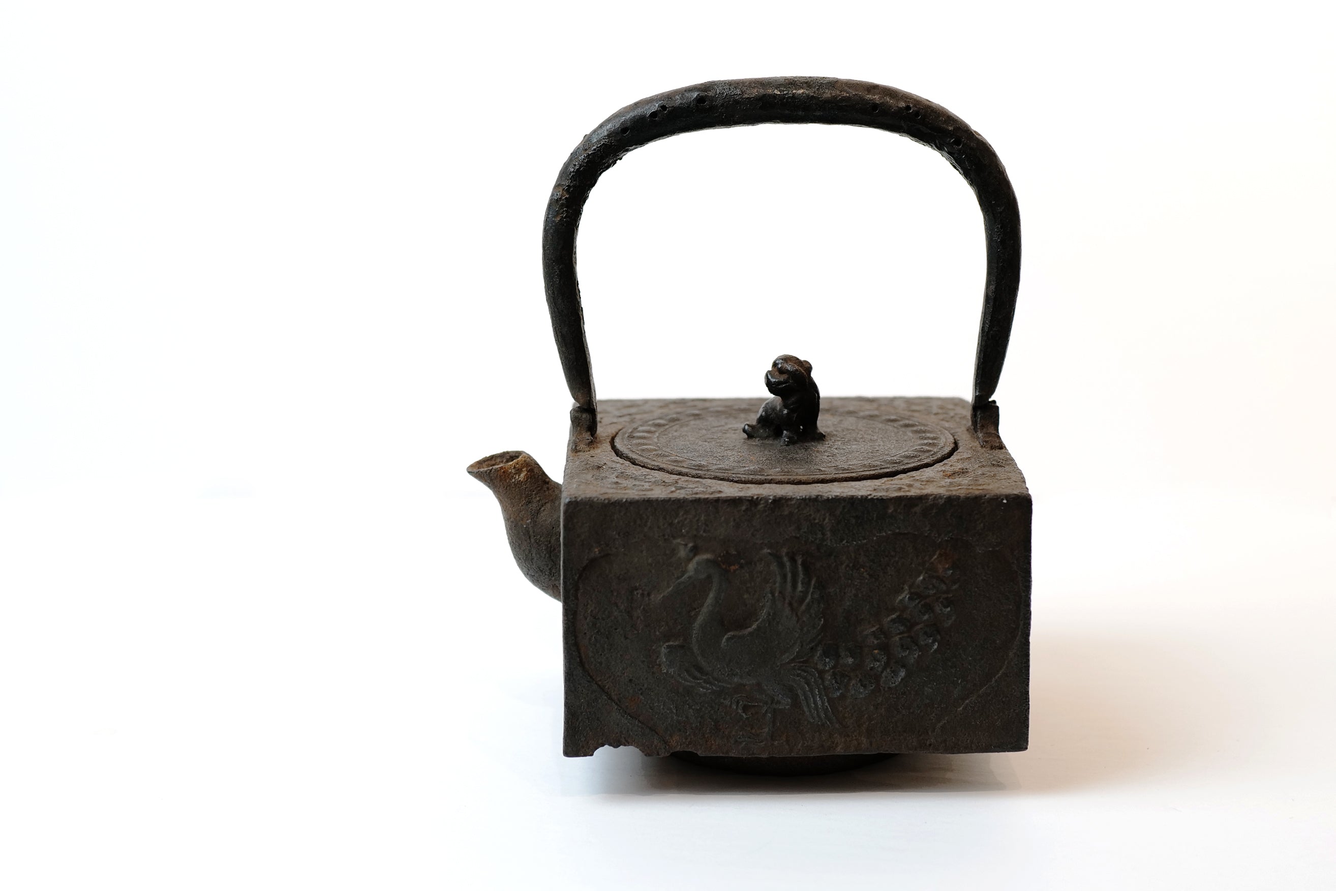Square Tea Kettle with Lion Lid【狮摘钮·四方】