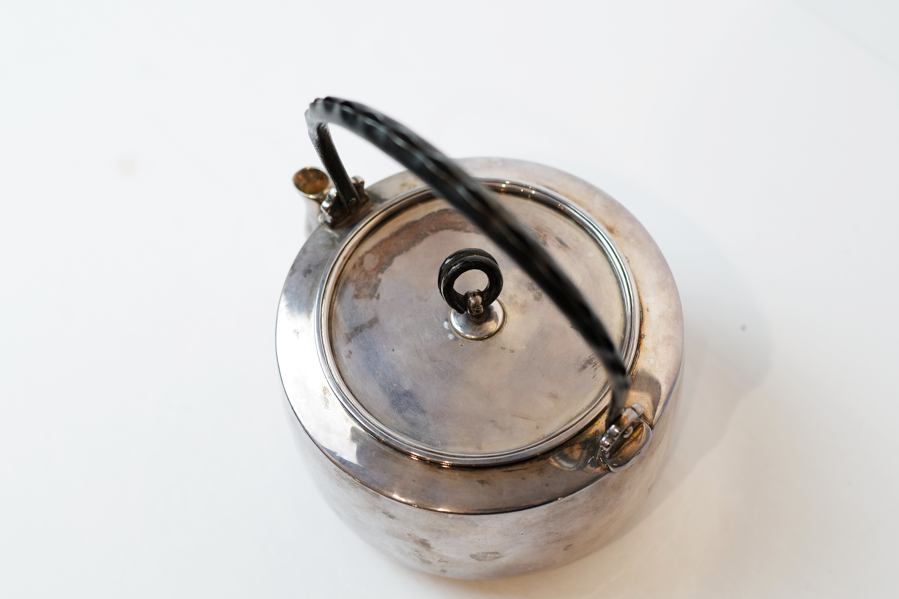Kitamura Shizuka Silver Tea Kettle 【北村静香制纯银汤沸】 – Sunzen Kitamura Shizuka Silver Tea Kettle 【北村静香制纯银汤沸】 – Sunzen