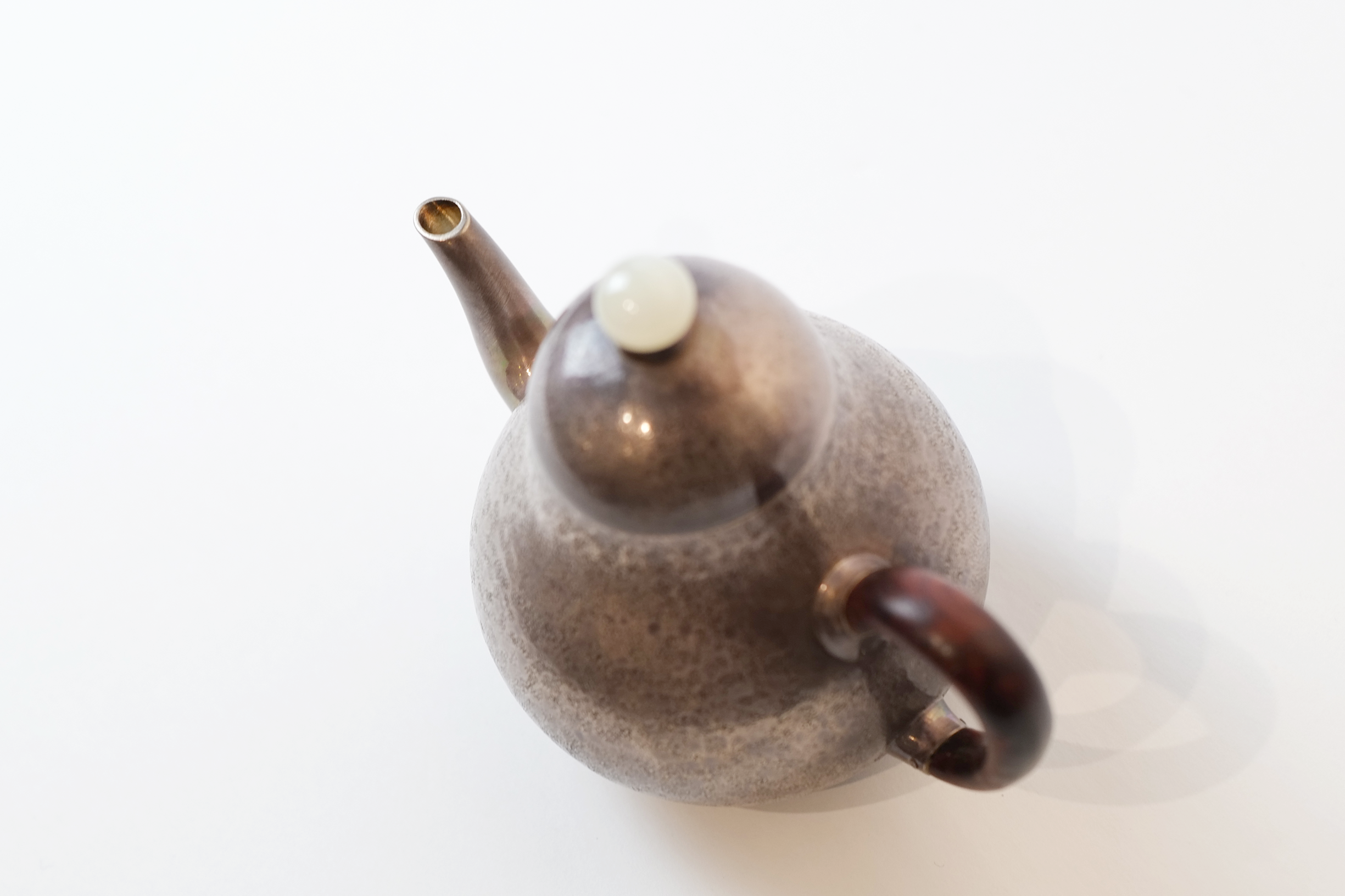 Tall Pear Shape Silver Teapot【宽山堂高梨形急须】