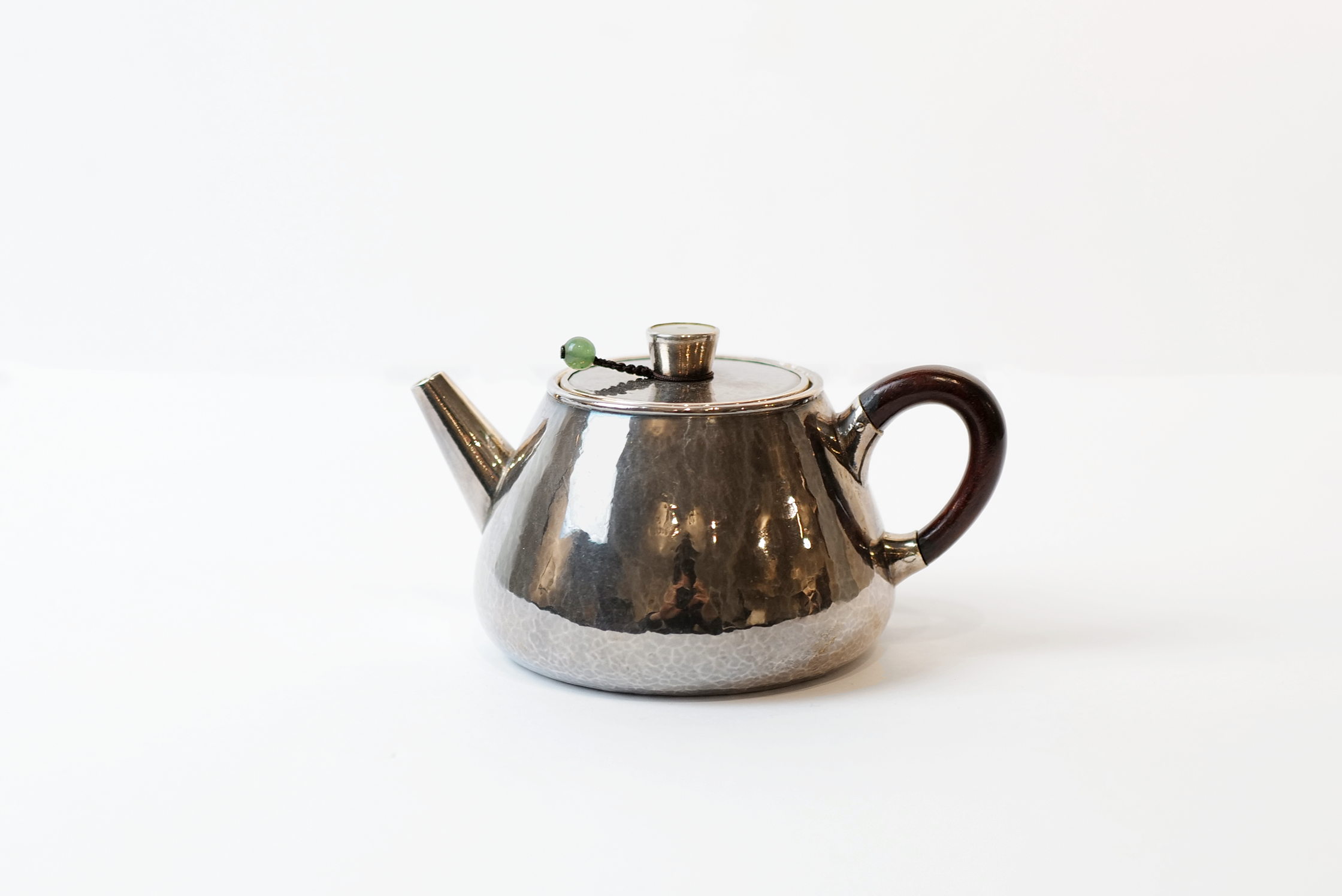 Haze Silver Teapot with Straight Neck【宽山堂寒烟炮口急须】
