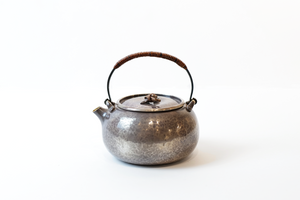 Hammered Whole Silver Teapot【宽山堂真锅一块打急须】