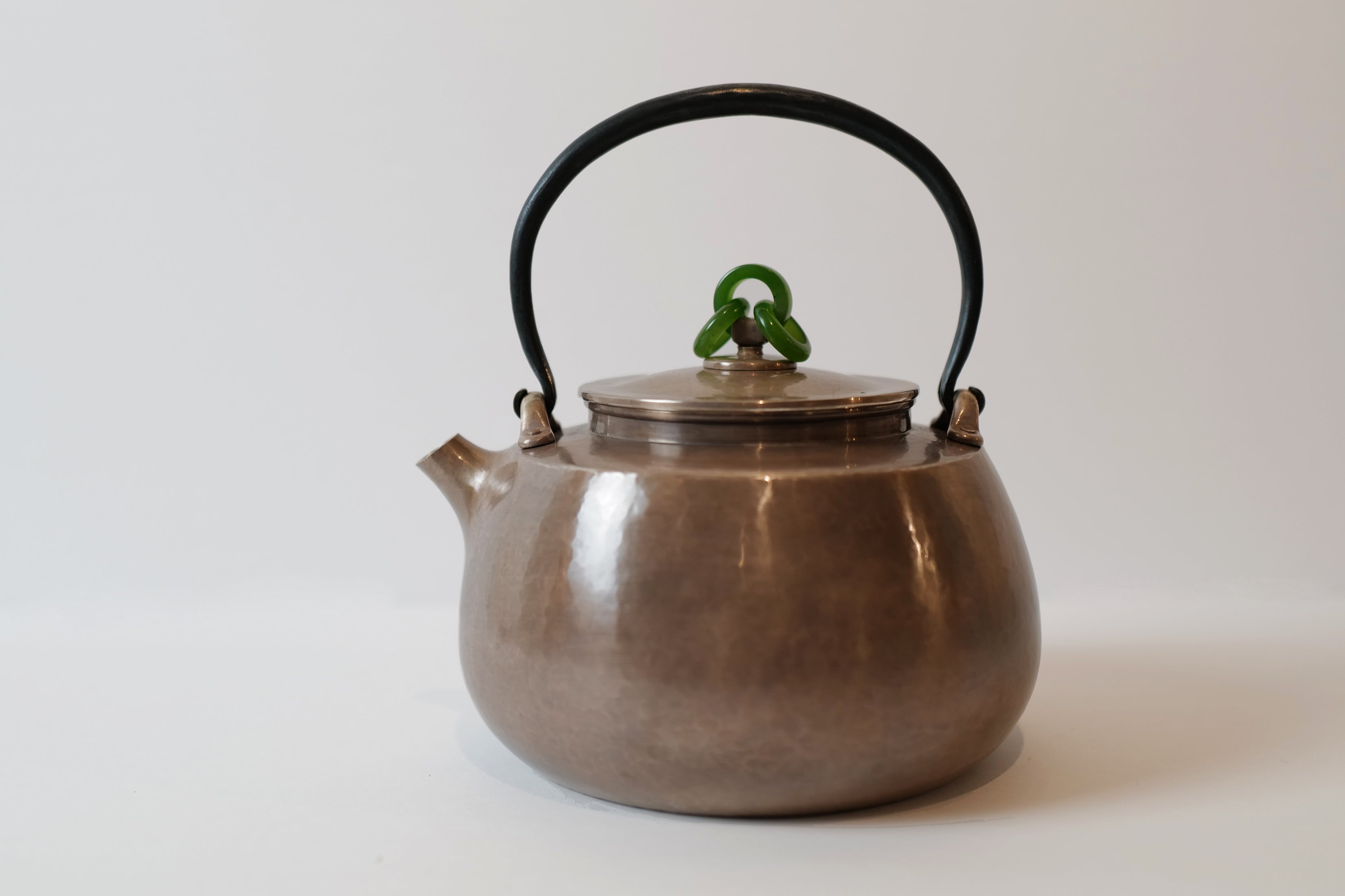 Jade Ornament Silver Tea Kettle （SUNZEN x KUANSHAN) 【宽山堂问玉银壶（三生缘定制款）】